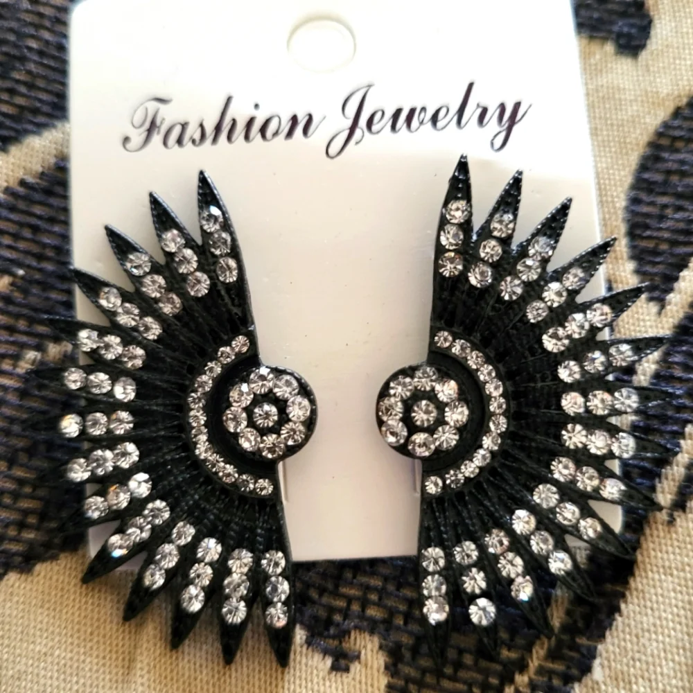Art Deco fashion earrings black with rhinestones
